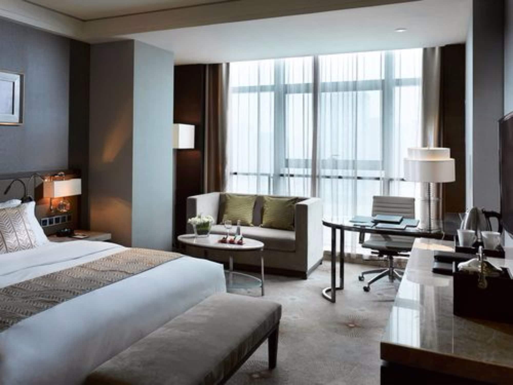 Melia Jinan Hotell Exteriör bild