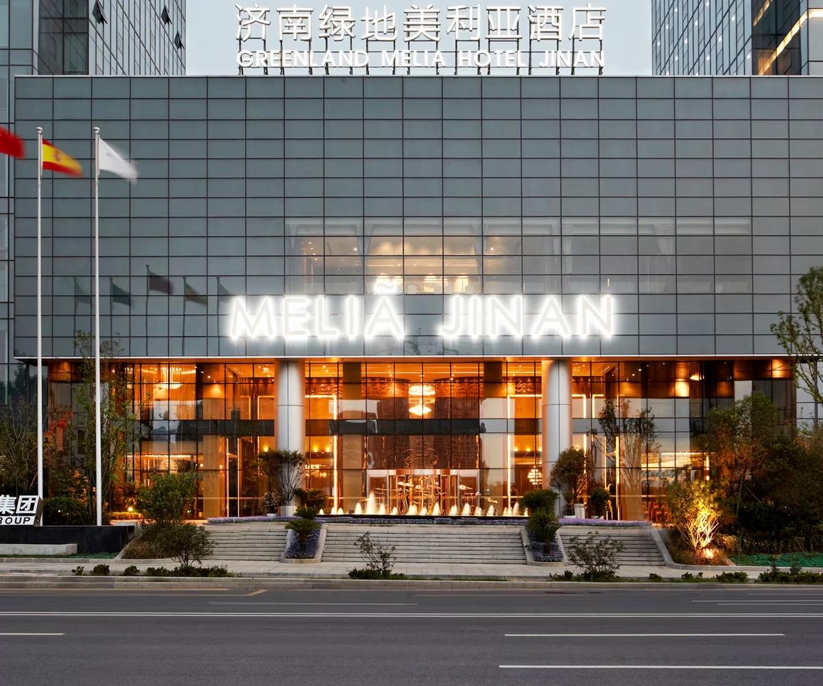 Melia Jinan Hotell Exteriör bild