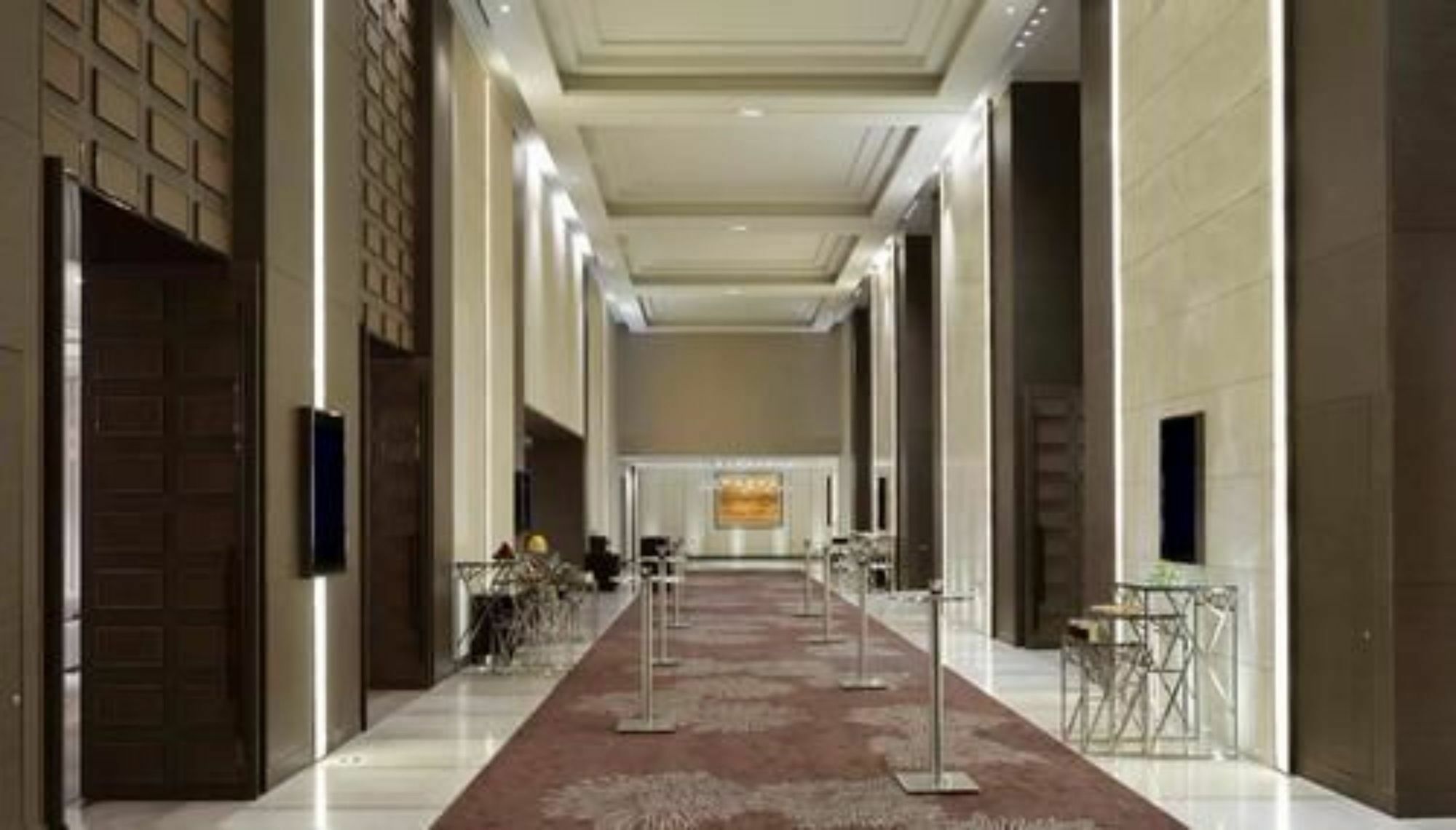 Melia Jinan Hotell Exteriör bild